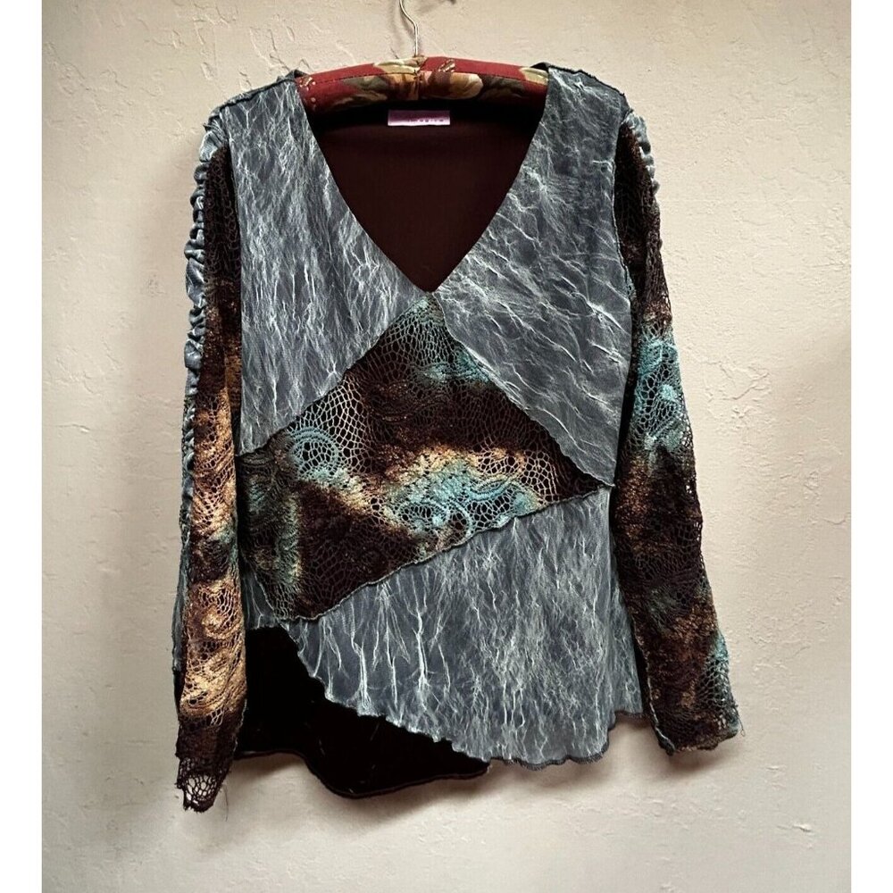 Origami Imagiro Women's Patchwork Crochet V-Neck … - image 1